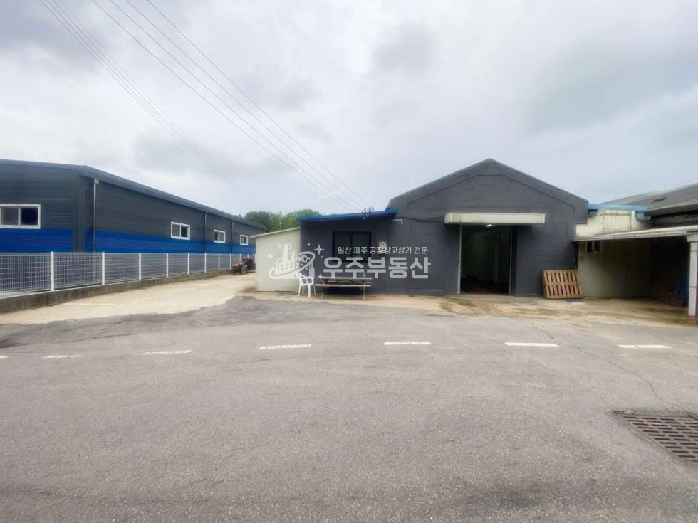 경기 파주시 신촌동 파주 신촌동 공장창고임대 50평 저렴한임대료 내부화장실 및 사무실 주차공간넉넉함 민원소지없음 월세 매물번호 10545 사진 2