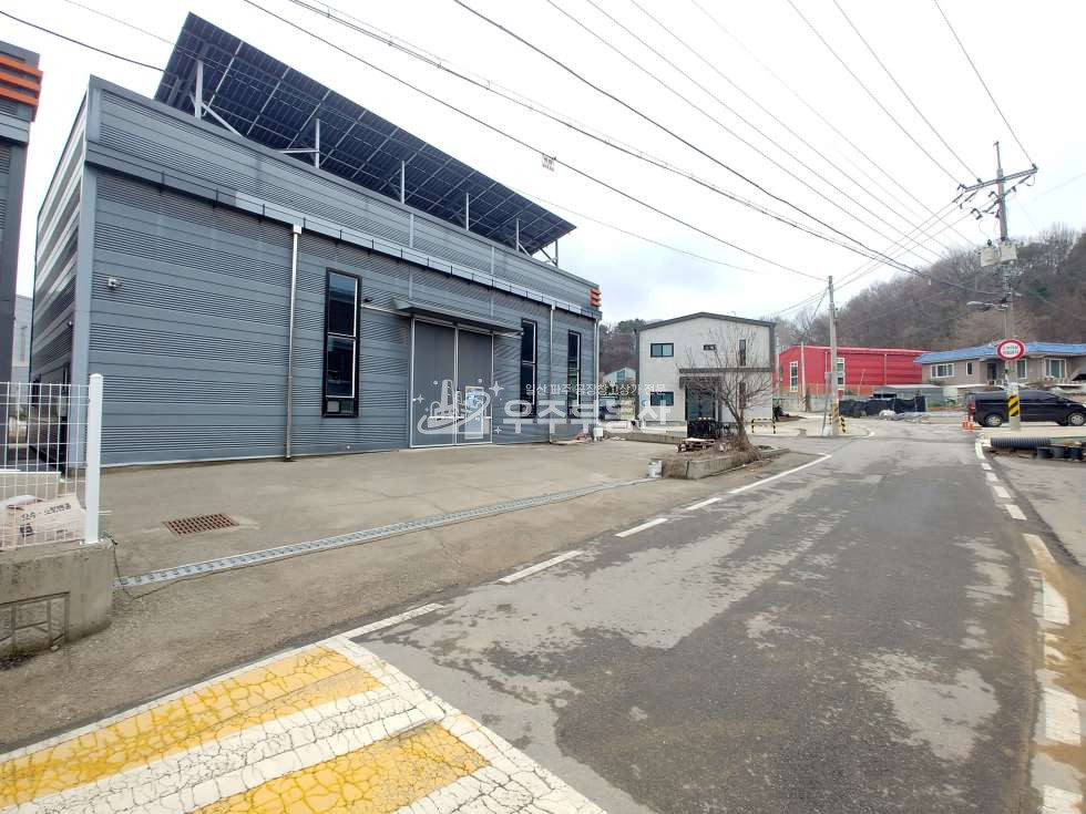 경기 파주시 탄현면 법흥리 파주 법흥리 공장창고임대 내부화장실 높은층고 제조업가능 월세 매물번호 10074 사진 1