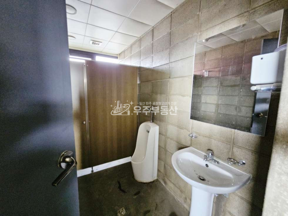 경기 파주시 문발동 파주 문발동 면적 95 상가 1층 임대 도로변 간판면좋음 오폐수직관 내부화장실 즉시입주가능 월세 매물번호 10704 사진 7