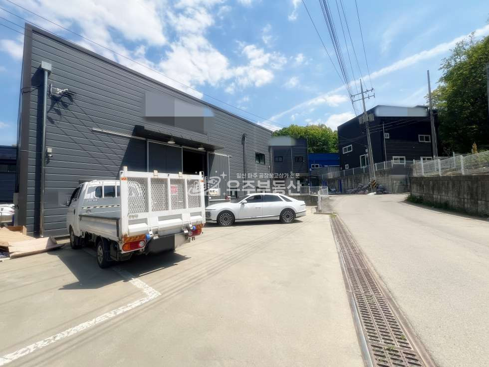 경기 파주시 교하동 파주 교하동 신축급 57평 창고 한동 매매 높은 층고 내부사무실 내부화장실 단독마당 매매 매물번호 10922 사진 2
