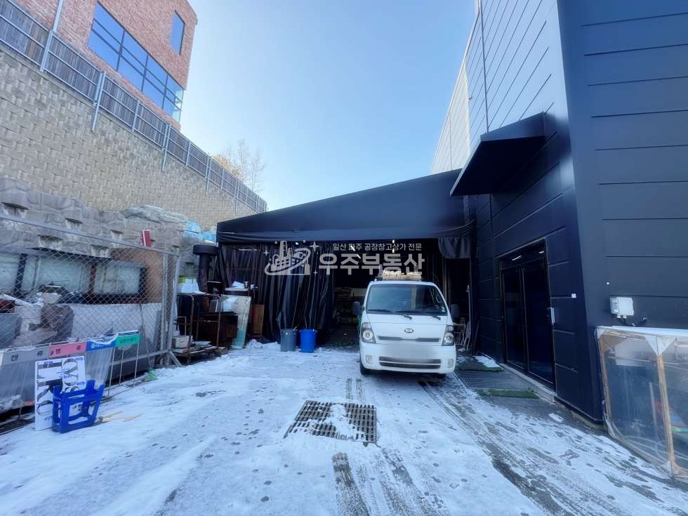 경기 파주시 탄현면 대동리 파주 탄현면 대동리 대형 공장 창고 두동 매매 제조가능 40피트 추레라 높은 층고 500KW 높은 전력 즉시입주가능 매매 매물번호 10742 사진 11