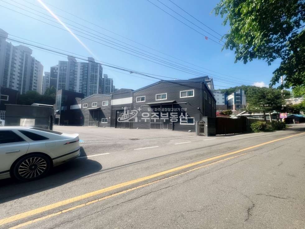 경기 파주시 야동동 [공장] 야동동 면적70 준신축급 빠레트렉 무상사용 평화로 도로접 40피트 위치 좋은 제조 가능한 공장 창고 임대 월세 매물번호 10486 사진 3