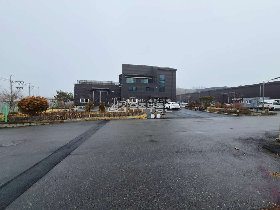 경기 파주시 탄현면 법흥리 탄현면 법흥리 162평 전력150kW 넓은마당 내부사무실완비 대형차가능 월세 매물번호 10962 사진 1