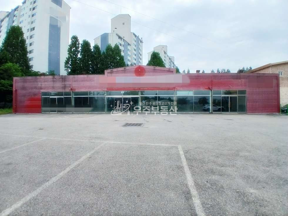 경기 파주시 조리읍 대원리 파주시 조리읍 대원리 대형창고 245평 대형단독마당 도로접 광고효과 40피트추레라 남녀구분화장실 높은전력 월세 매물번호 10986 사진 1