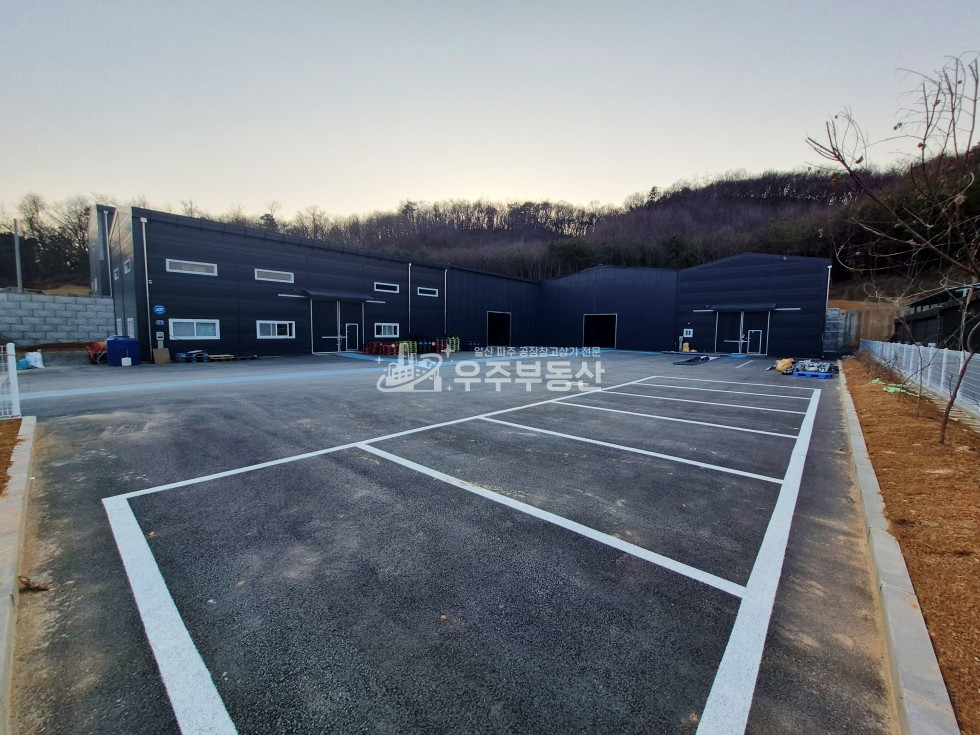 경기 파주시 광탄면 신산리 광탄면 신산리 신축 260평 대형마당 추레라진입 내부화장실 교통편리 월세 매물번호 10885 사진 1