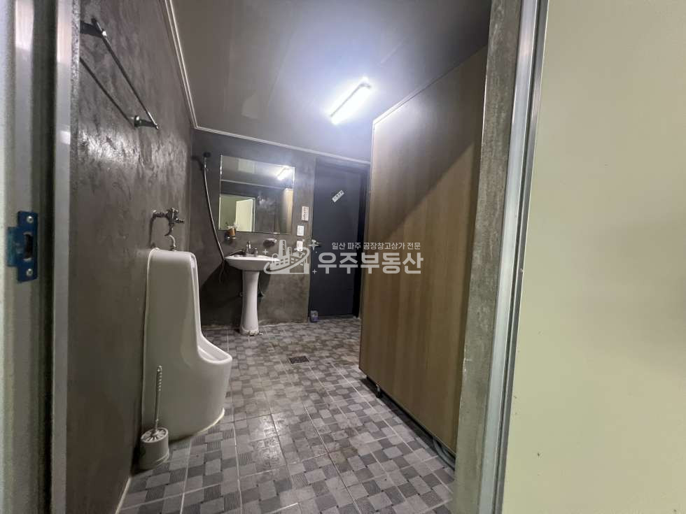 경기 고양일산서구 구산동 일산 구산동 60평 창고 가설천막 특대형 단독 마당 내부사무실 내부화장실 40피트추레라 즉시입주가능 월세 매물번호 10609 사진 9
