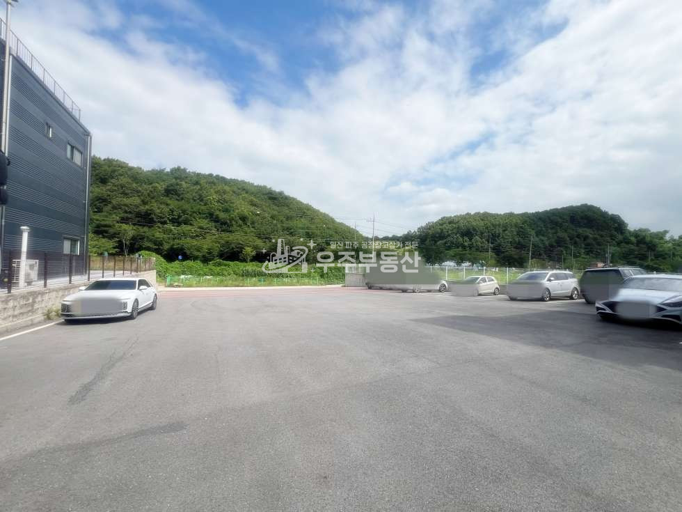 경기 파주시 탄현면 금산리 탄현면 금산리 면적120 신축급 공장 창고 두동 임대 대형마당 40피트추레라 내부사무실 내부화장실 높은층고 월세 매물번호 11022 사진 5