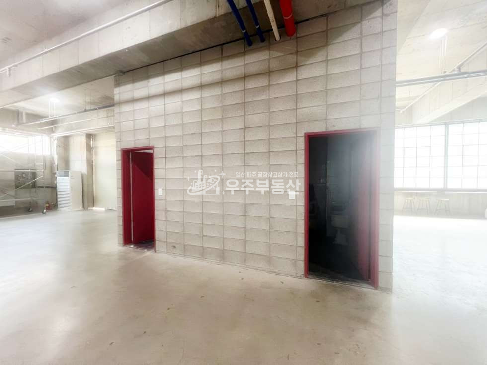 경기 파주시 오도동 파주 오도동 특대형 공장 창고 한동 임대 제조업가능 단독마당 120KW 높은전력 40피트추레라 내부화장실 즉시입주 월세 매물번호 10830 사진 18