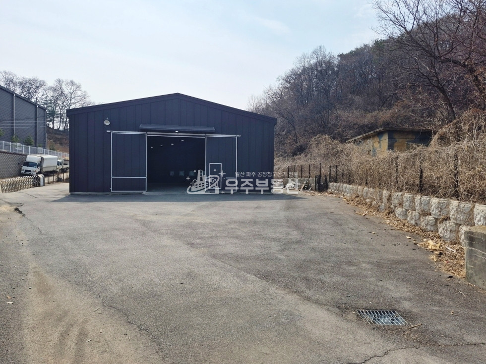 경기 파주시 탄현면 오금리 탄현면 오금리 180평 단독마당 리모델링완료 대형차진입 내부화장실 월세 매물번호 10874 사진 1