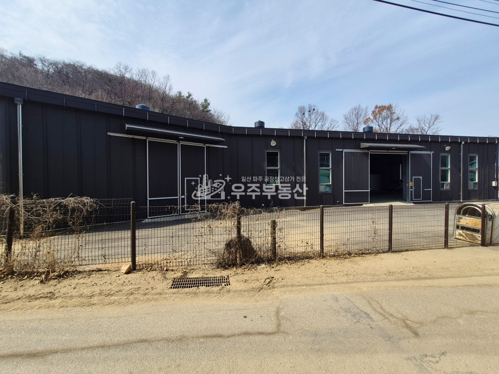 경기 파주시 탄현면 오금리 탄현면 오금리 180평 단독마당 리모델링완료 대형차진입 내부화장실 월세 매물번호 10874 사진 4