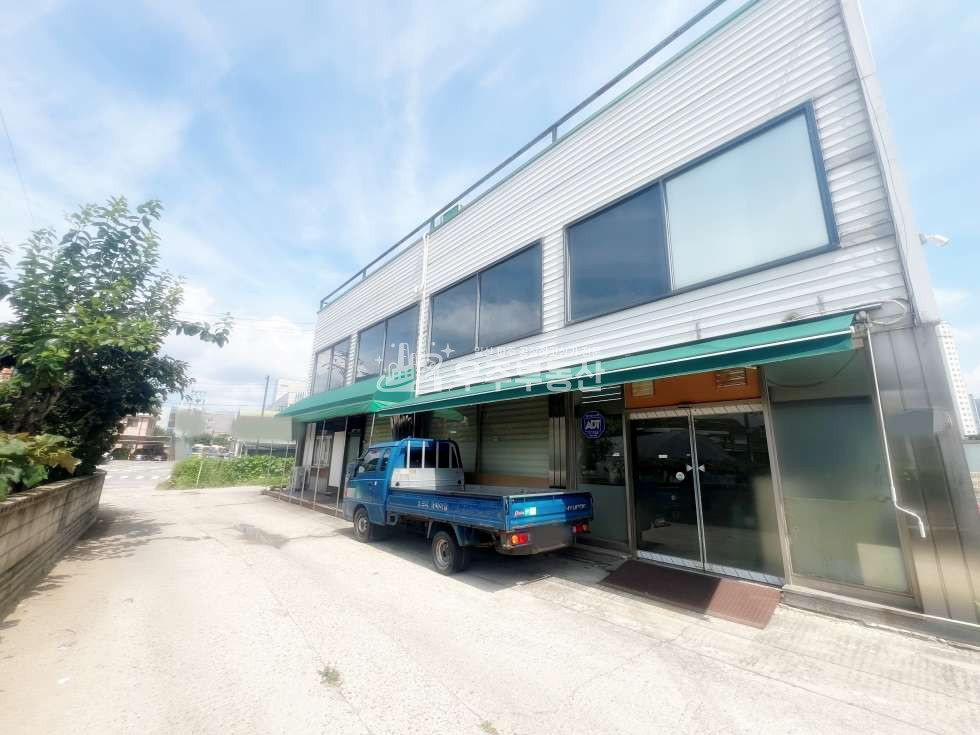 경기 고양일산서구 덕이동 덕이동 면적58 무권리 창고형매장 추천 도로접 광고 간판면 최고 대형차 가능 창고 상가 임대 월세 매물번호 10282 사진 3