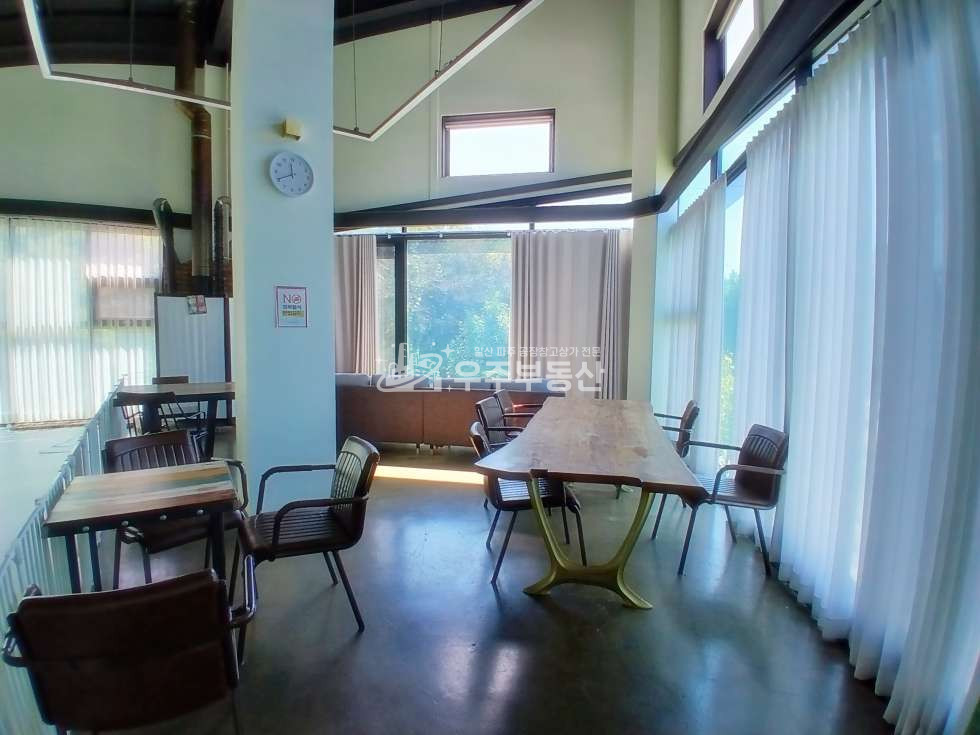 경기 파주시 산남동 파주시 산남동 면적146평 넓은단독마당 잔디운동장 내부화장실 출판단지2분내진입 민원소지없는 주변환경 즉시입주가능 월세 매물번호 11093 사진 9