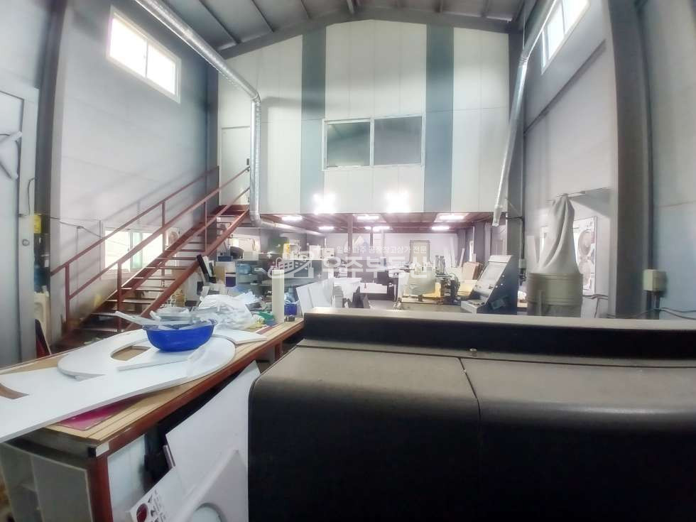 경기 파주시 산남동 파주 산남동 면적43평 공장창고 한동임대 단독마당 제조업가능 복층사무실 내부화장실 높은층고 높은전력 대형차량진출입 월세 매물번호 11038 사진 7