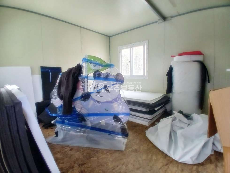 경기 파주시 산남동 파주 산남동 면적43평 공장창고 한동임대 단독마당 제조업가능 복층사무실 내부화장실 높은층고 높은전력 대형차량진출입 월세 매물번호 11038 사진 13