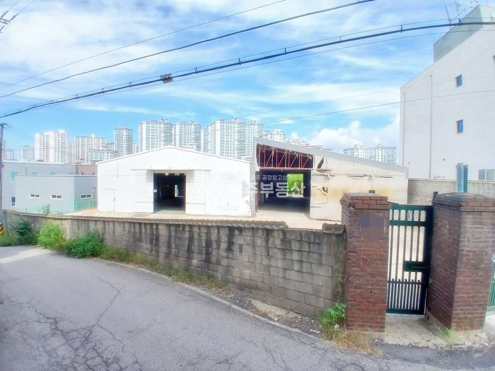 경기 파주시 동패동 파주시 동패동 121평 공장창고 한동임대 대형단독마당 주차공간여유 내부화장실 40피트츄레라 높은층고 삽다리IC5분진입 즉시입주가능 월세 매물번호 11107 사진 7