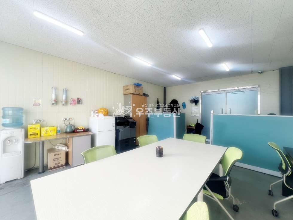 경기 고양일산서구 구산동 일산 구산동 면적42 창고 한동 임대 도로접 간판면최상 40피트추레라 내부사무실 월세 매물번호 11133 사진 7